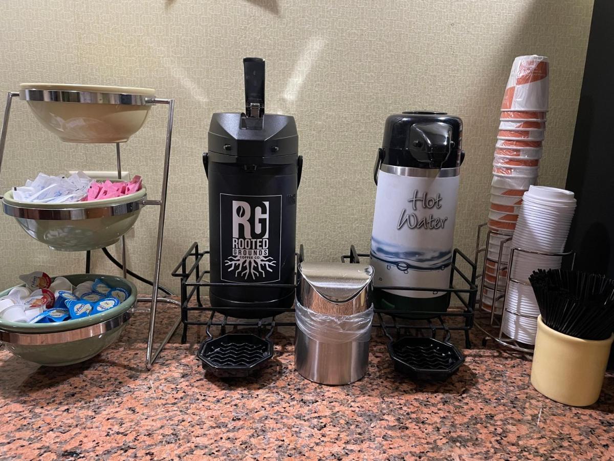 亨廷顿伊克诺拉奇酒店 外观 照片