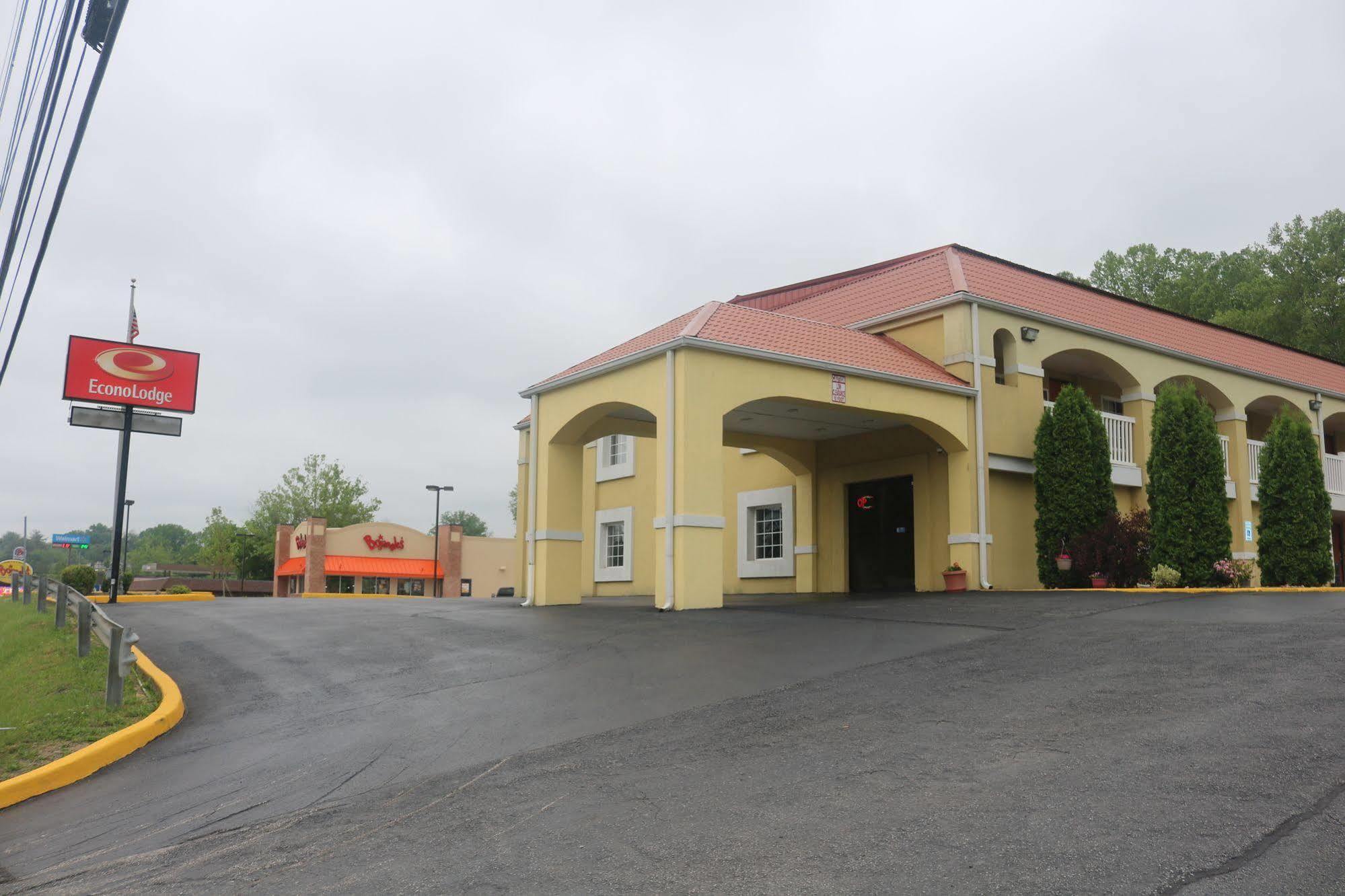 亨廷顿伊克诺拉奇酒店 外观 照片